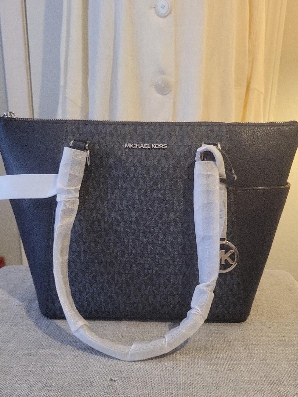 Michael Kors Navy MK Logo Tote with Silver Charm And Hardware - Picture 2 of 8